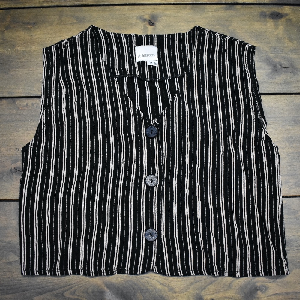 Adelsten Sleeveless Button Down Shirt